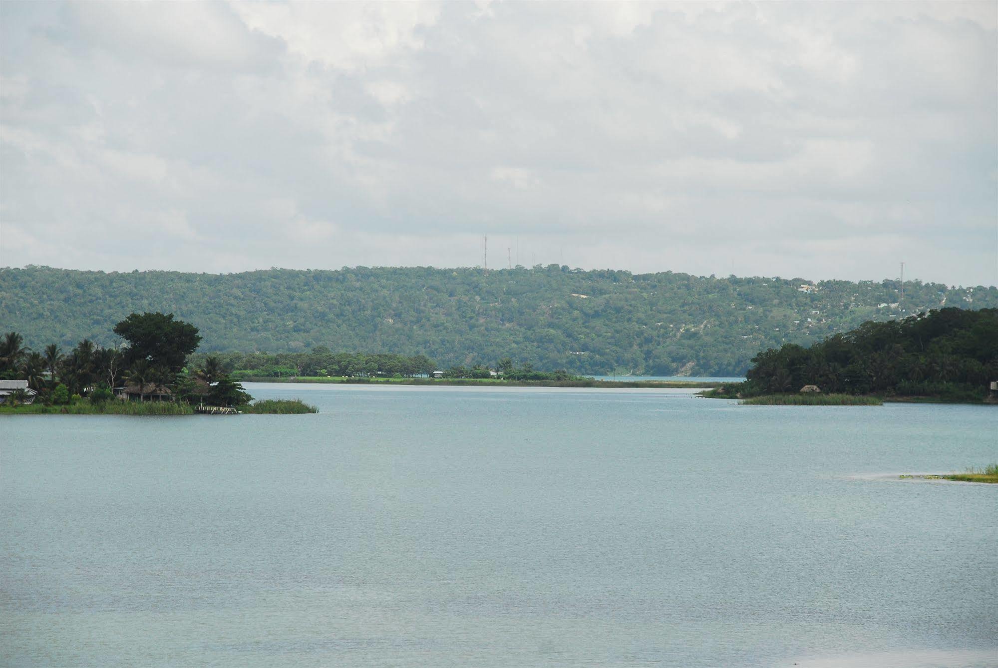 Peten Esplendido Flores Dış mekan fotoğraf